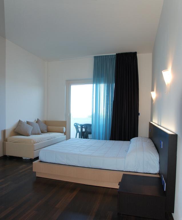 Medi Garden Hotel&Residence Alba Adriatica Ngoại thất bức ảnh