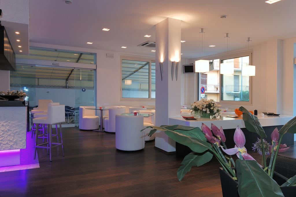 Medi Garden Hotel&Residence Alba Adriatica Ngoại thất bức ảnh