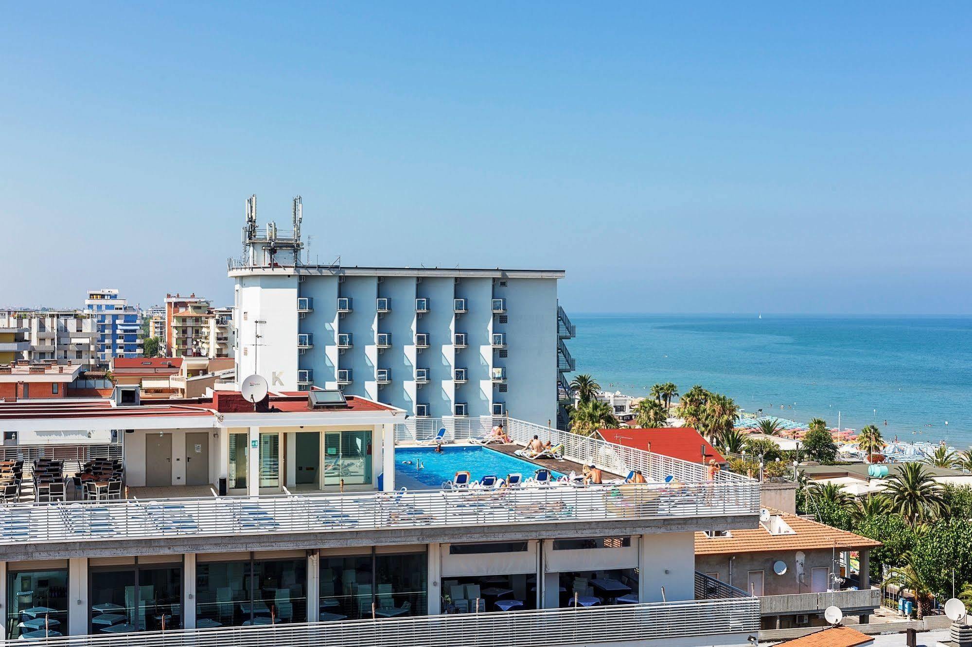 Medi Garden Hotel&Residence Alba Adriatica Ngoại thất bức ảnh