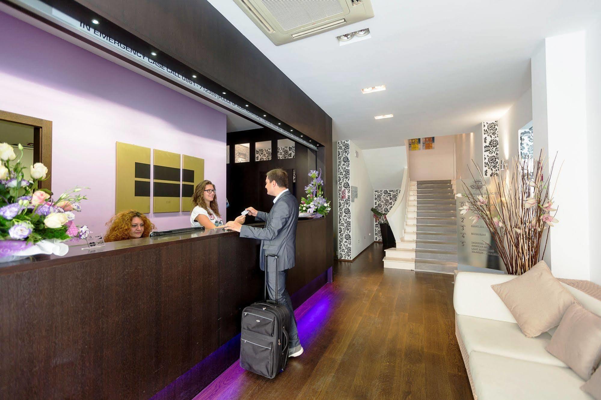 Medi Garden Hotel&Residence Alba Adriatica Ngoại thất bức ảnh